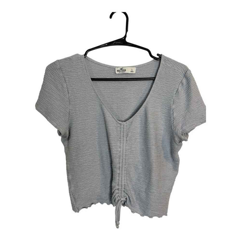Hollister Women’s Light Blue Ribbed V-Neck Short Sleeve Cropped Top Size L